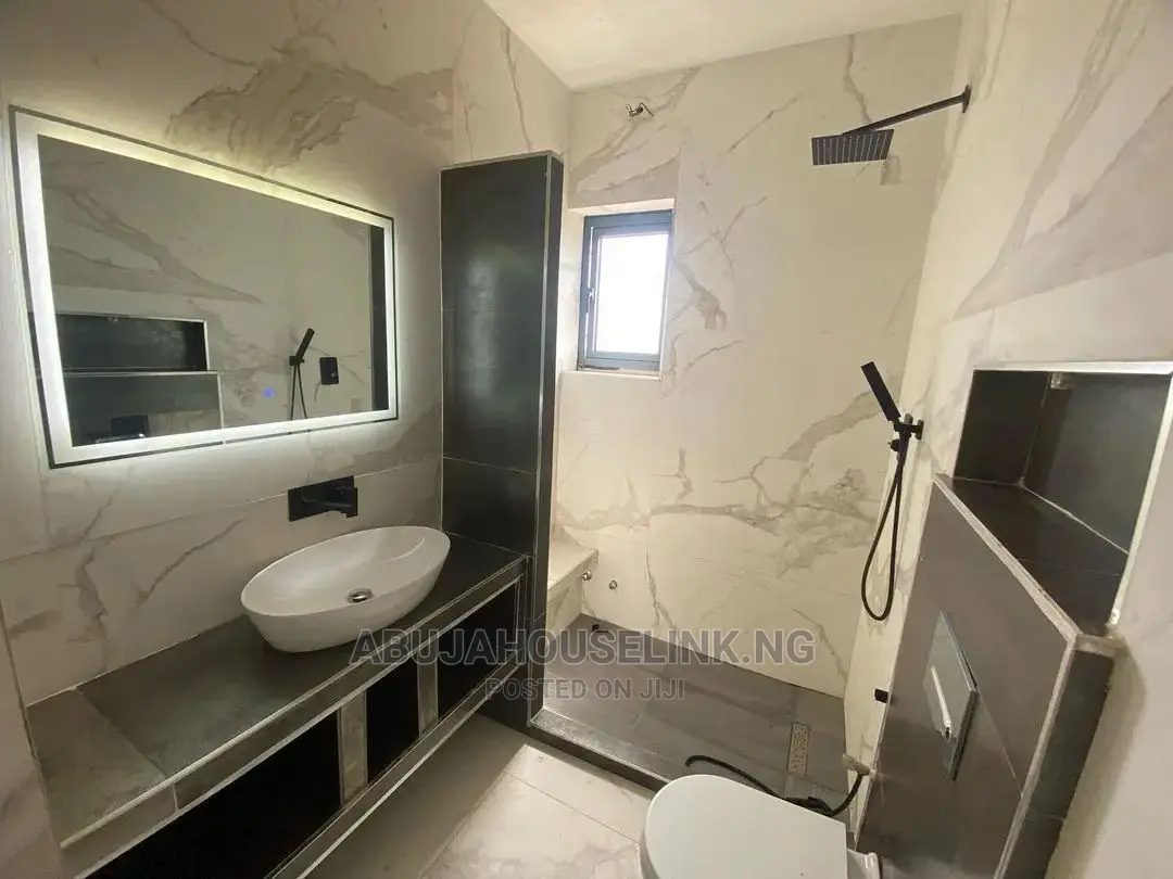 4bdrm Duplex in Guzape Abuja for sale in Guzape District