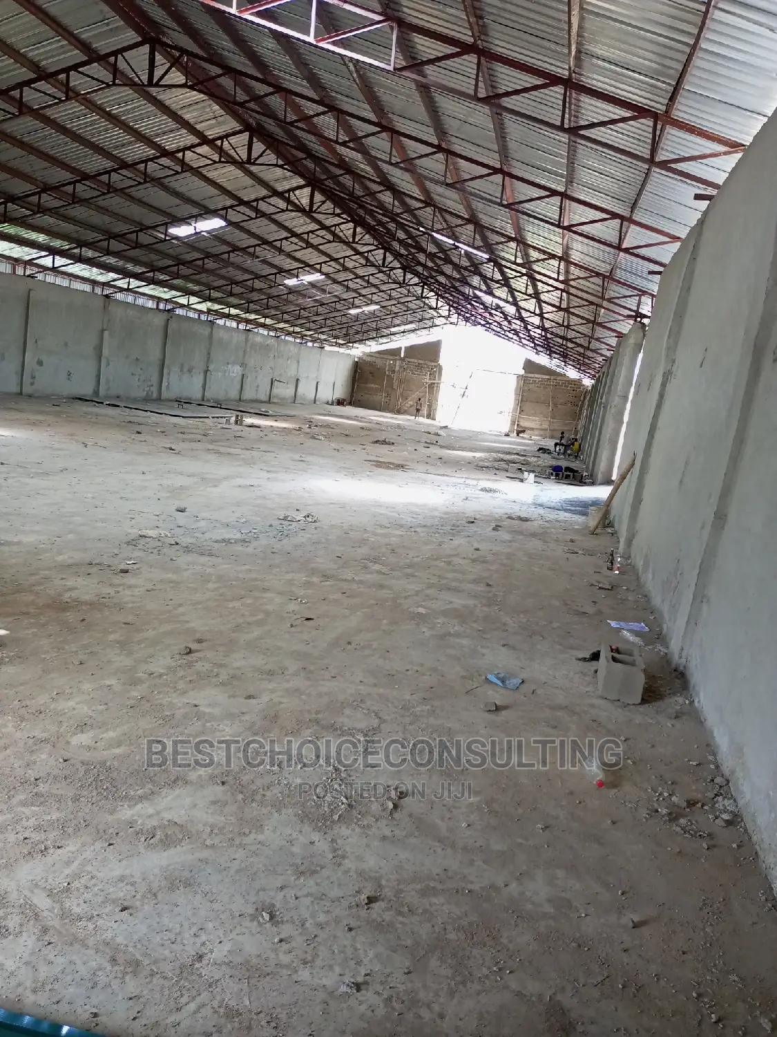 2000sqm Warehouse for Lease at Easily Accessible Road For in Ibadan