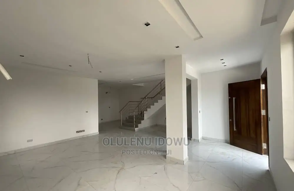 Furnished 5bdrm Duplex in Helynor Ikoyi Estate, Alimosho for sale in Alimosho