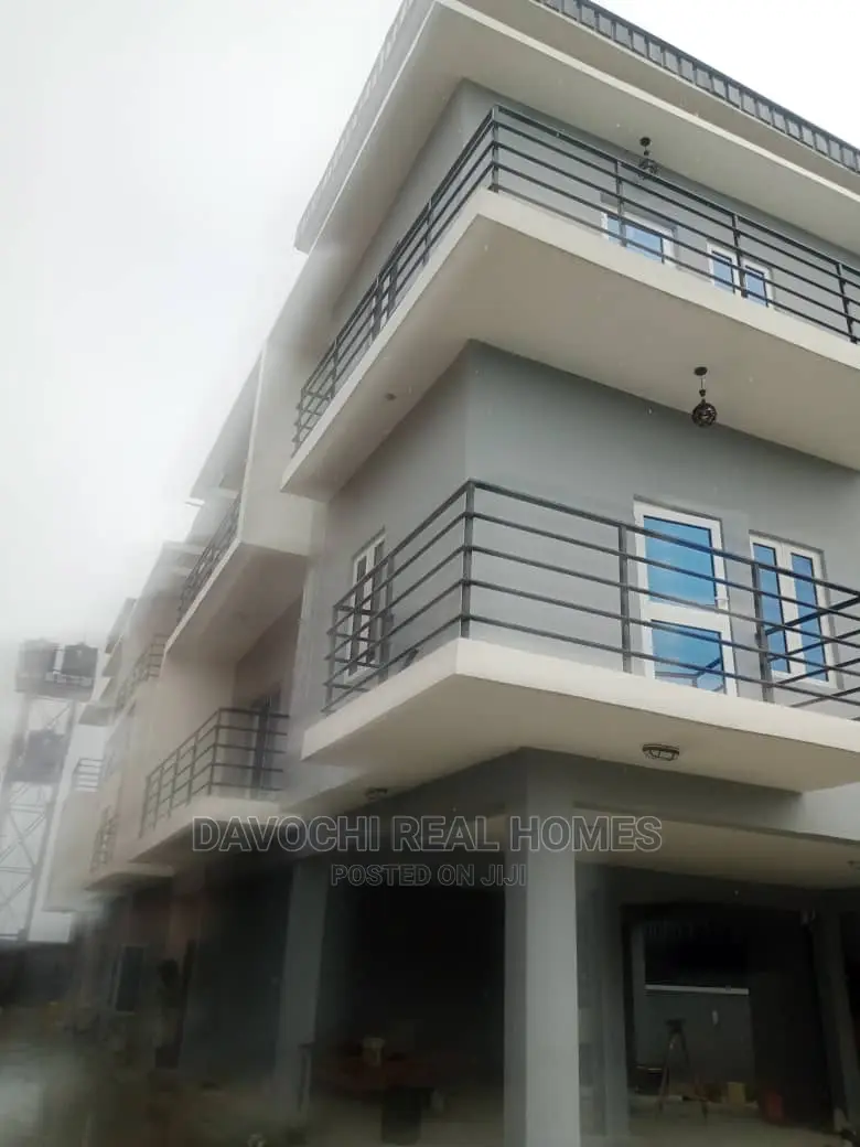 3bdrm Apartment in Ikate Lekki for rent in Lekki