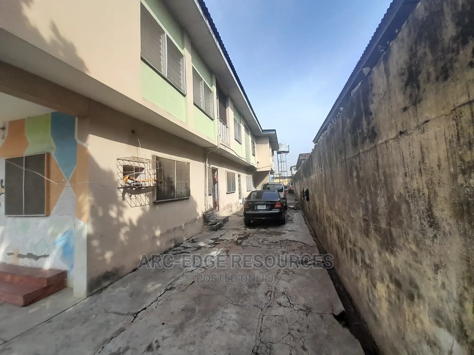 3bdrm Block of Flats in Ago Palace for sale in Ago Palace