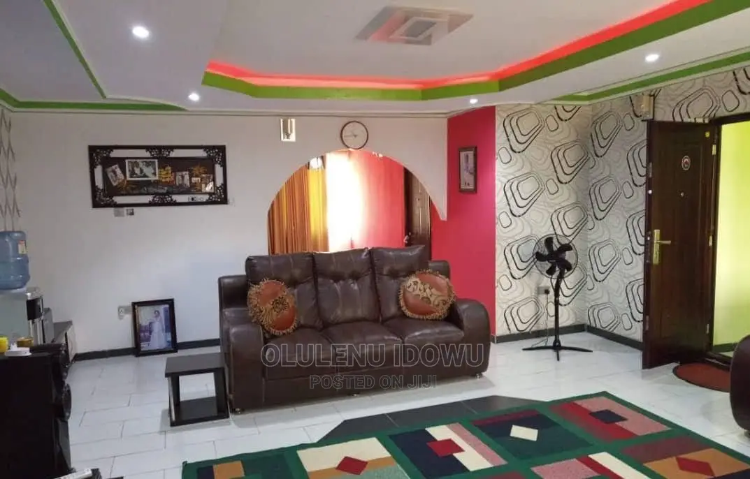 Furnished 5bdrm Duplex in Alimosho for sale in Alimosho