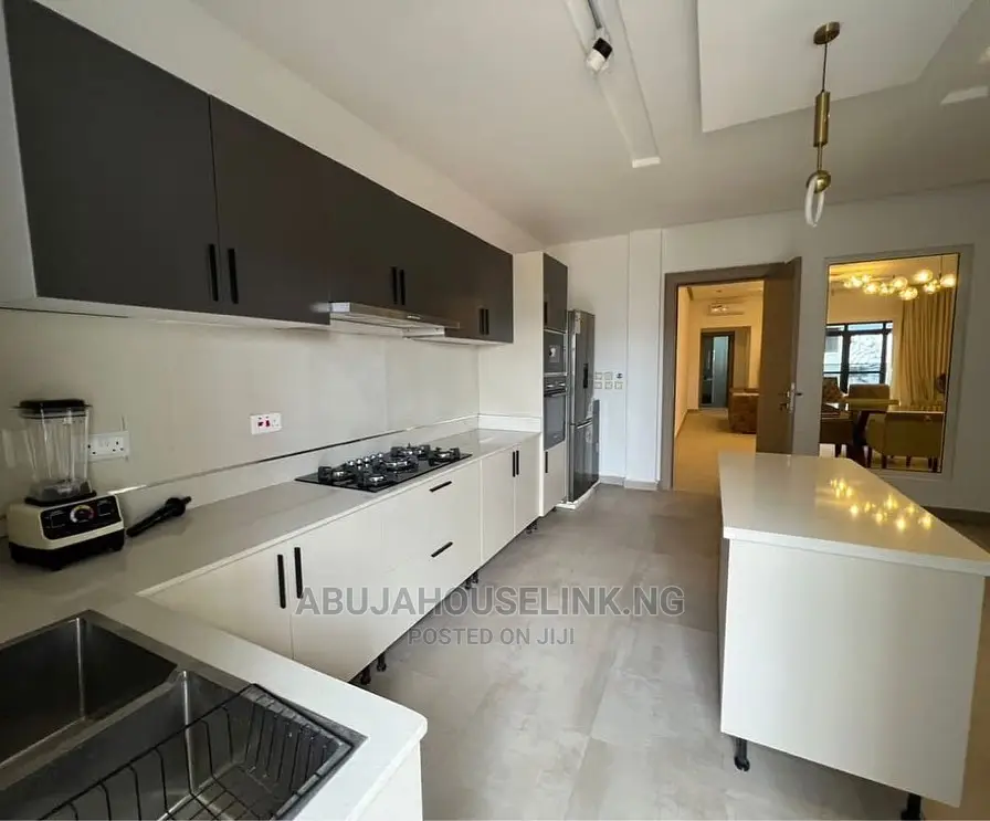 Furnished 3bdrm Apartment in Guzape Abuja for sale in Guzape District
