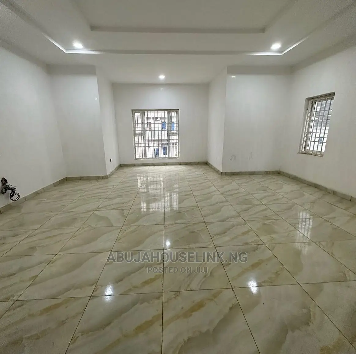 5bdrm Duplex in Guzape Abuja for sale in Guzape District
