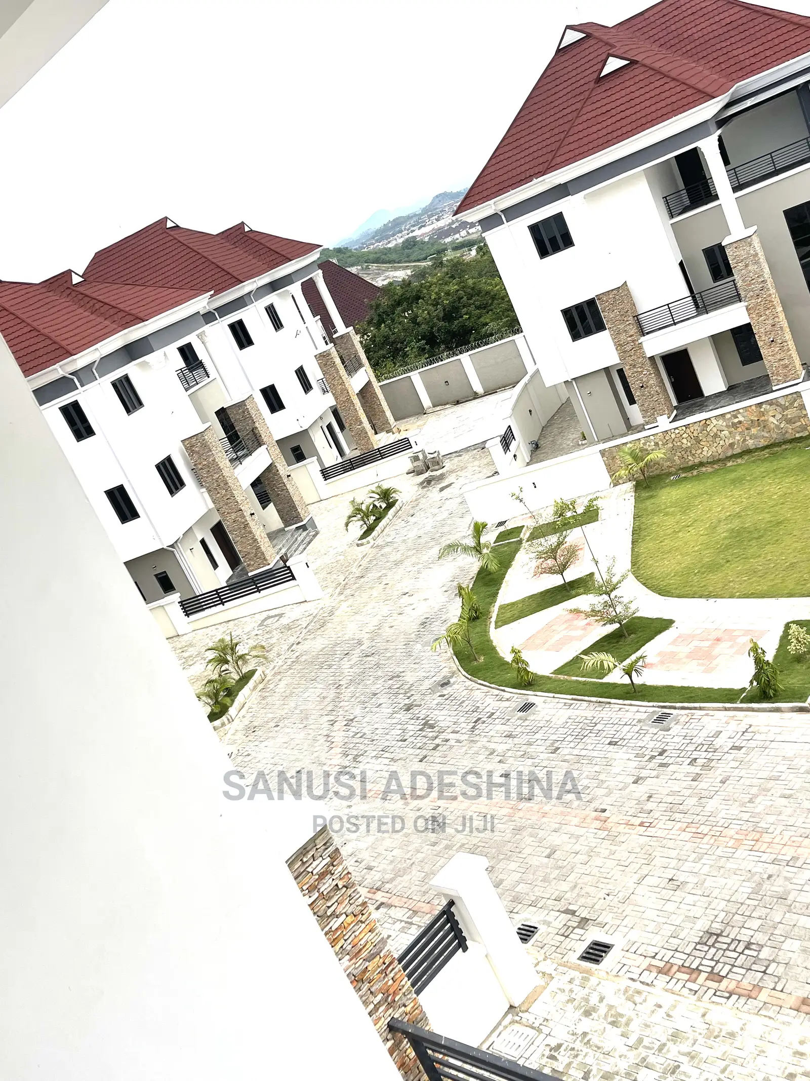 6bdrm Duplex in Guzape,Fct Abuja for sale in Guzape District