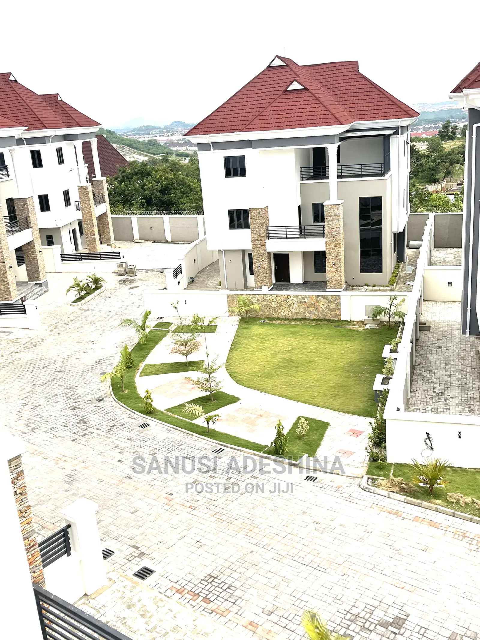 6bdrm Duplex in Guzape,Fct Abuja for sale in Guzape District