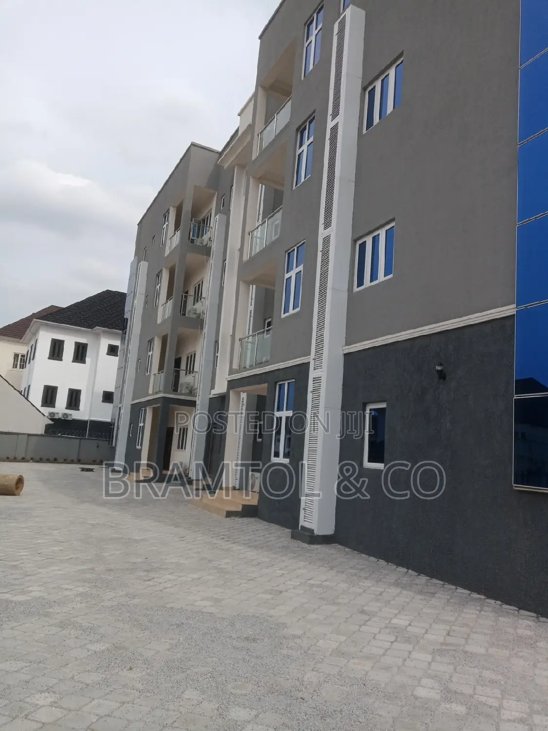 Furnished 2bdrm Block of Flats in Wuse 2 for rent in Wuse 2