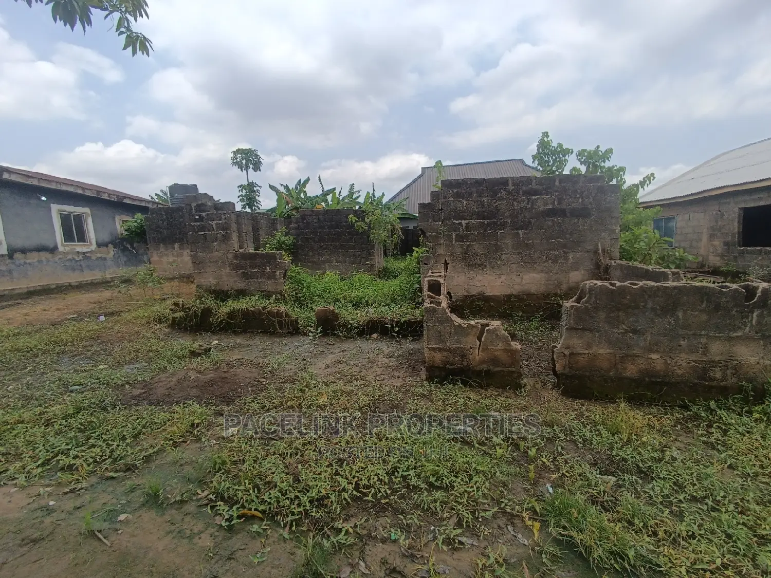 Full Plot of Land for Sale in Ipaja  in Ipaja / Ipaja