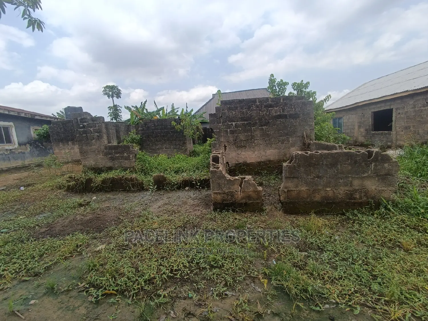 Full Plot of Land for Sale in Ipaja  in Ipaja / Ipaja
