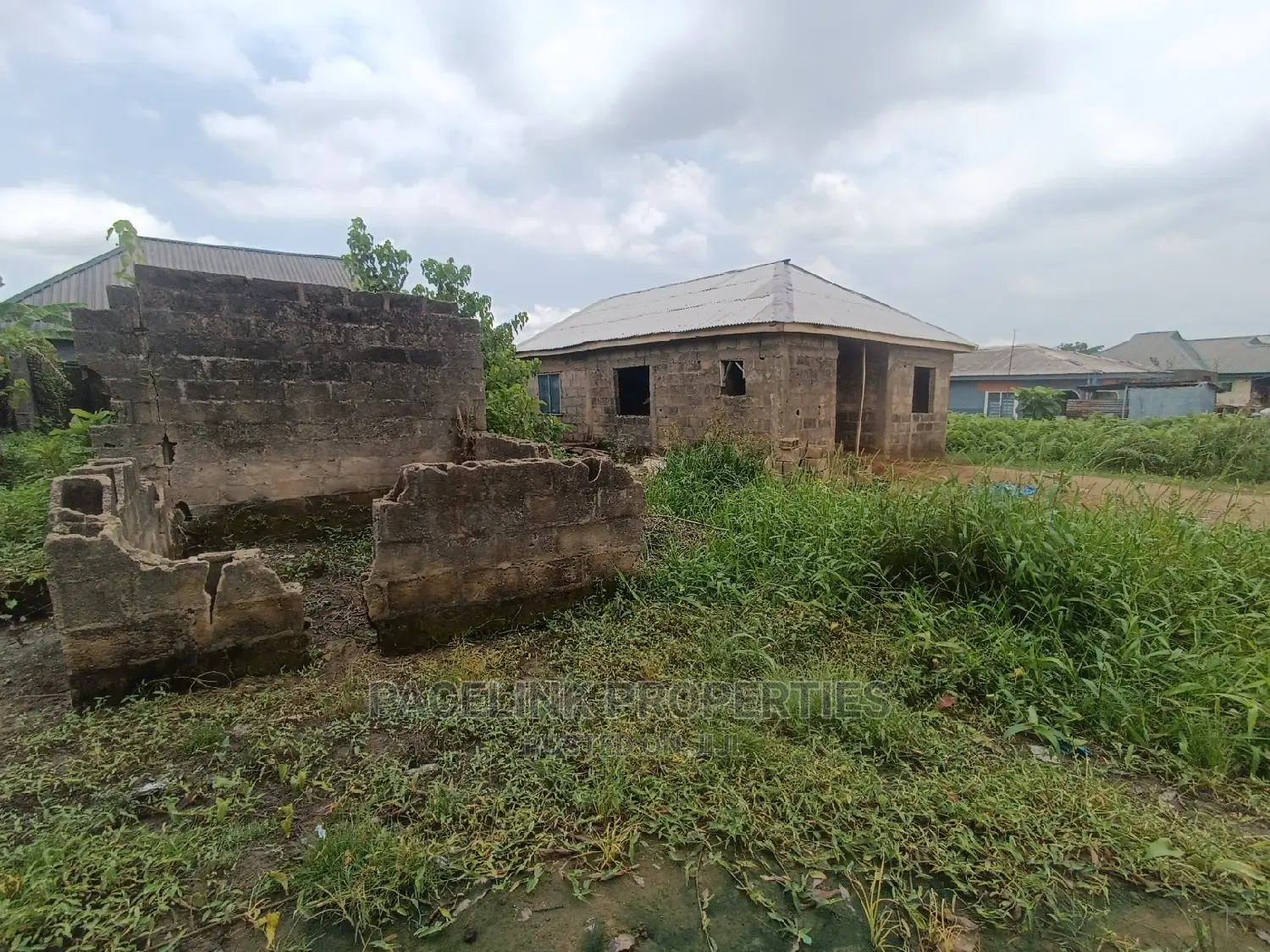 Full Plot of Land for Sale in Ipaja  in Ipaja / Ipaja