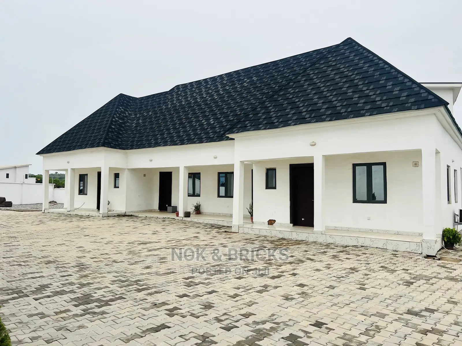 5bdrm Duplex in Asokoro for sale in Asokoro