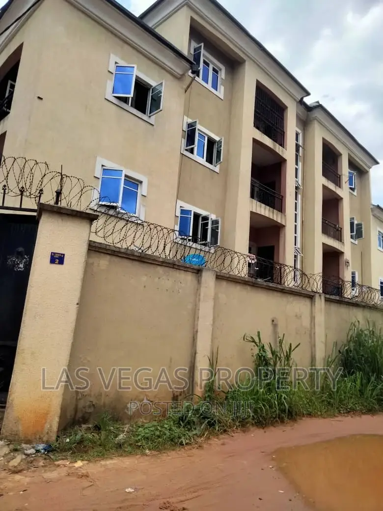 3bdrm Block of Flats in Owerri for sale in Owerri