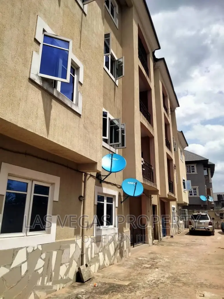 3bdrm Block of Flats in Owerri for sale in Owerri