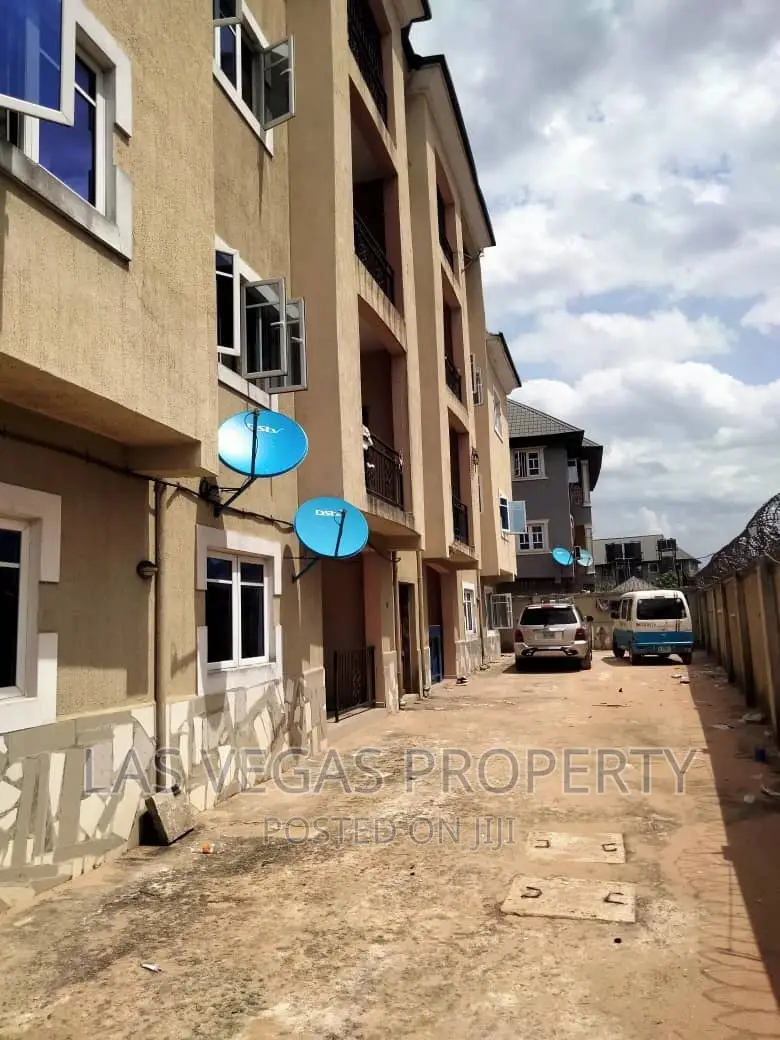 3bdrm Block of Flats in Owerri for sale in Owerri