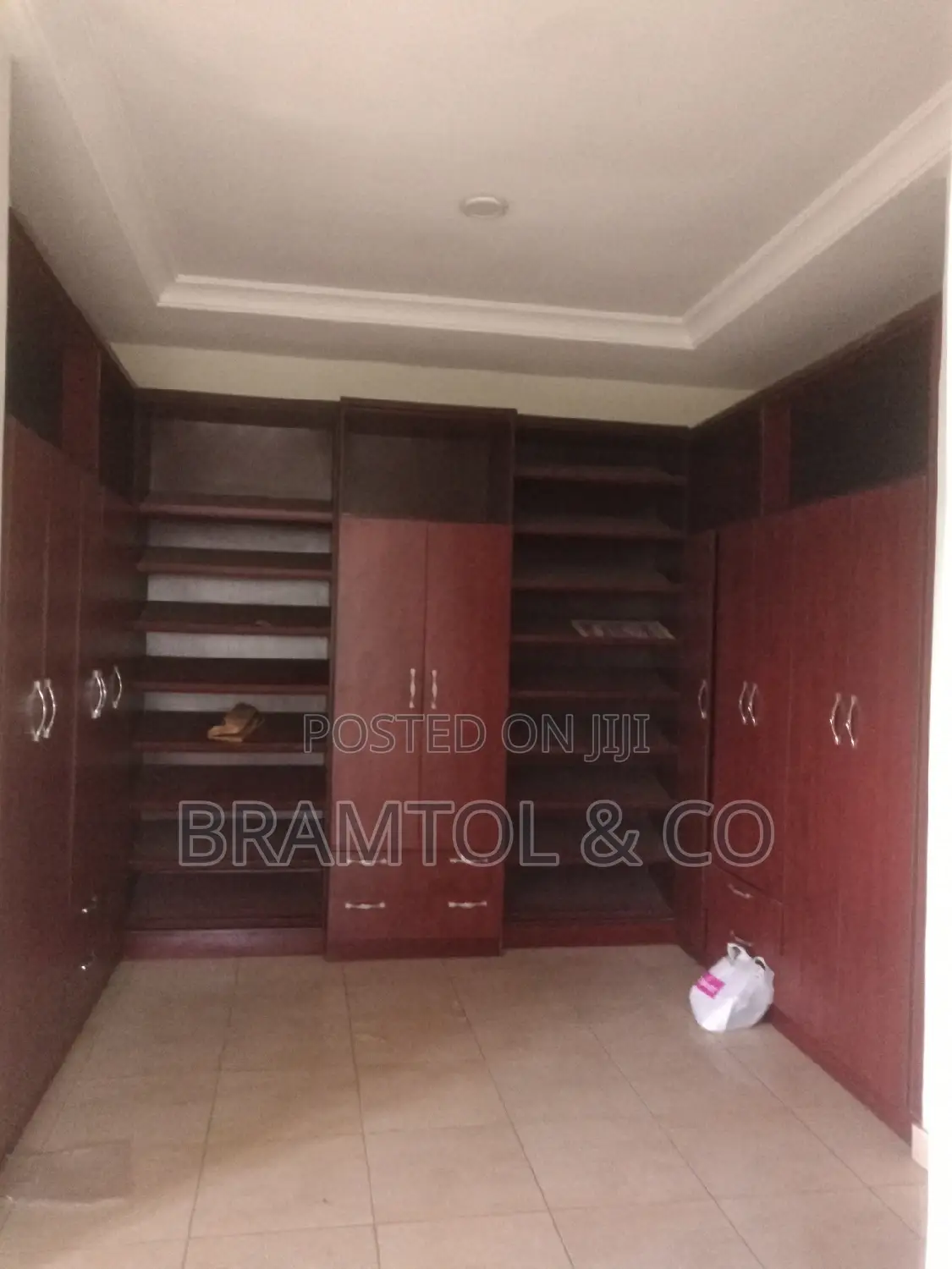 3bdrm Block of Flats in With Bq, Guzape District for rent in Guzape District