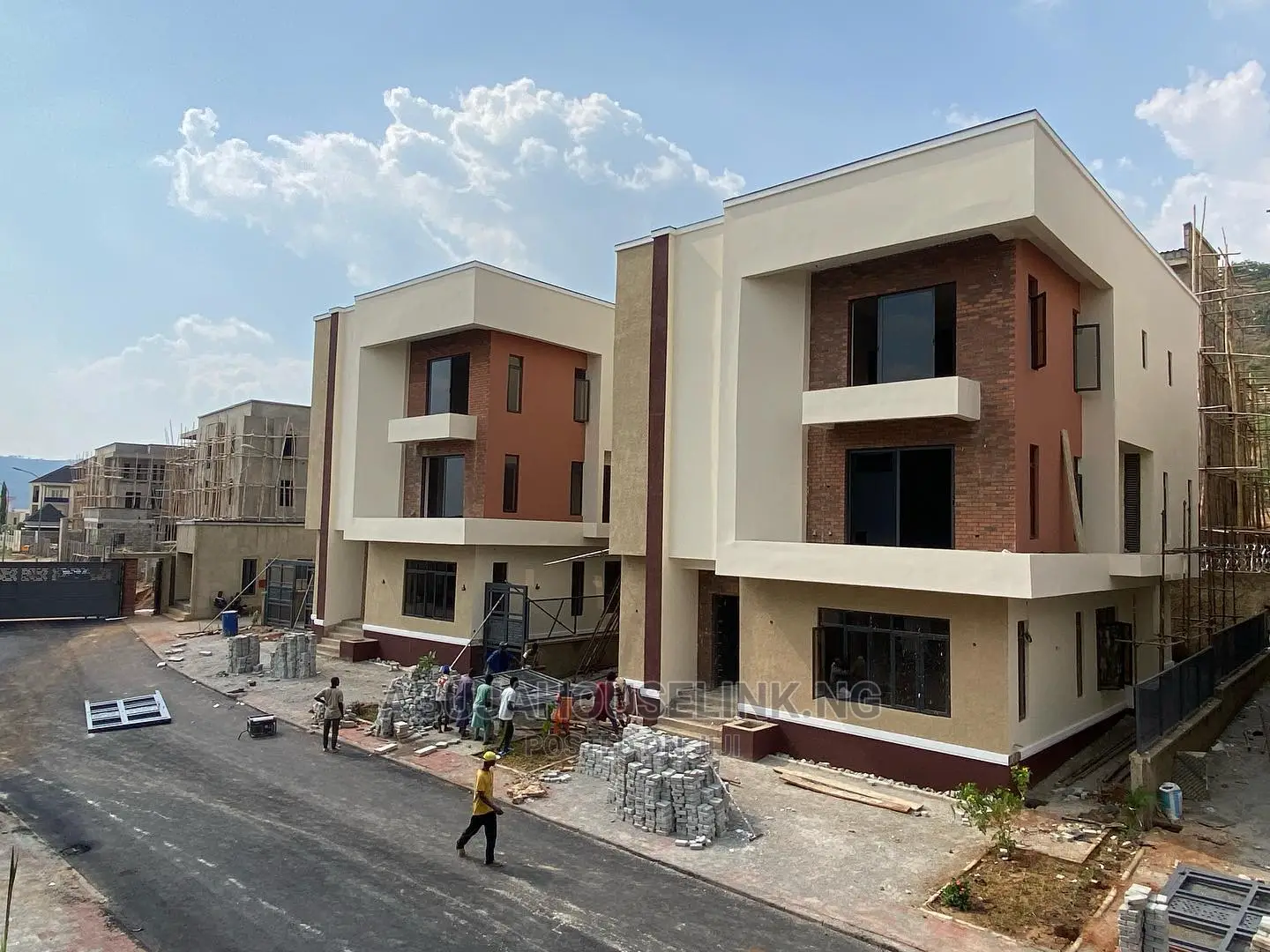 6bdrm Duplex in Katampe Extension for sale in Katampe Extension