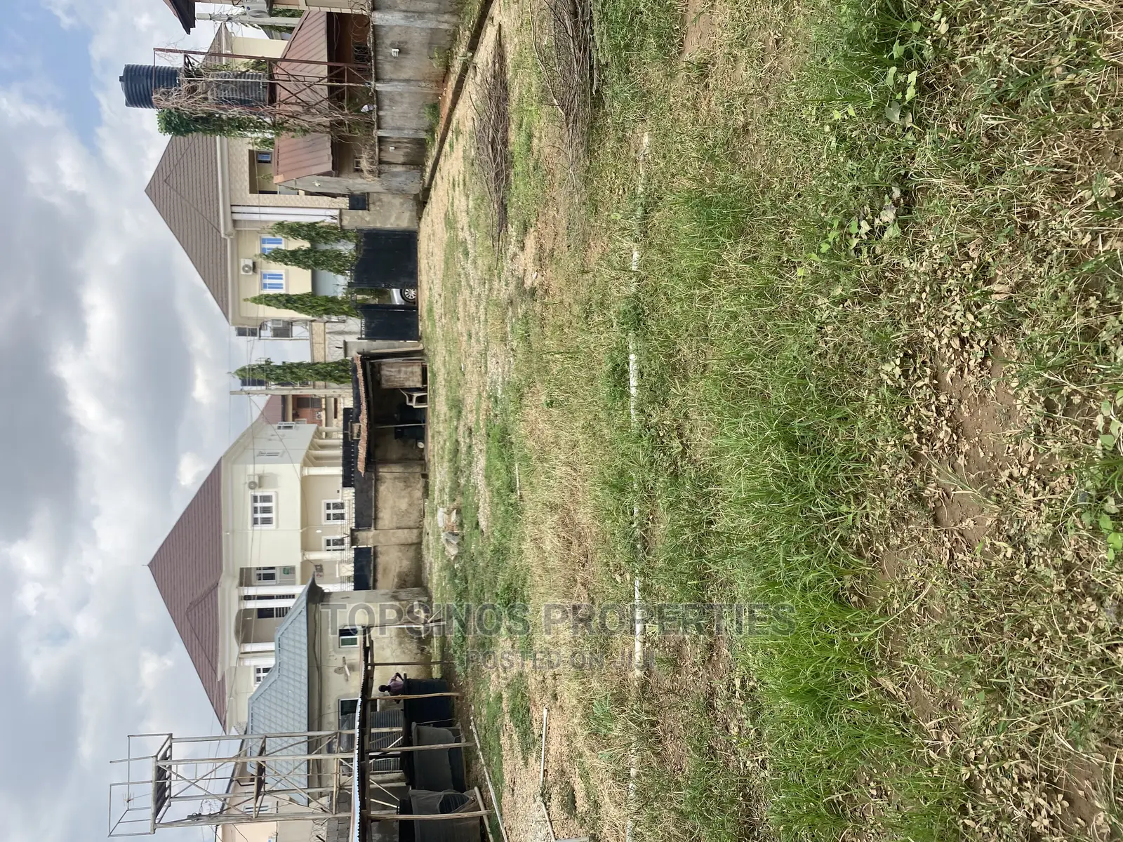 600 Square Meter of Land for Sale in Dawaki