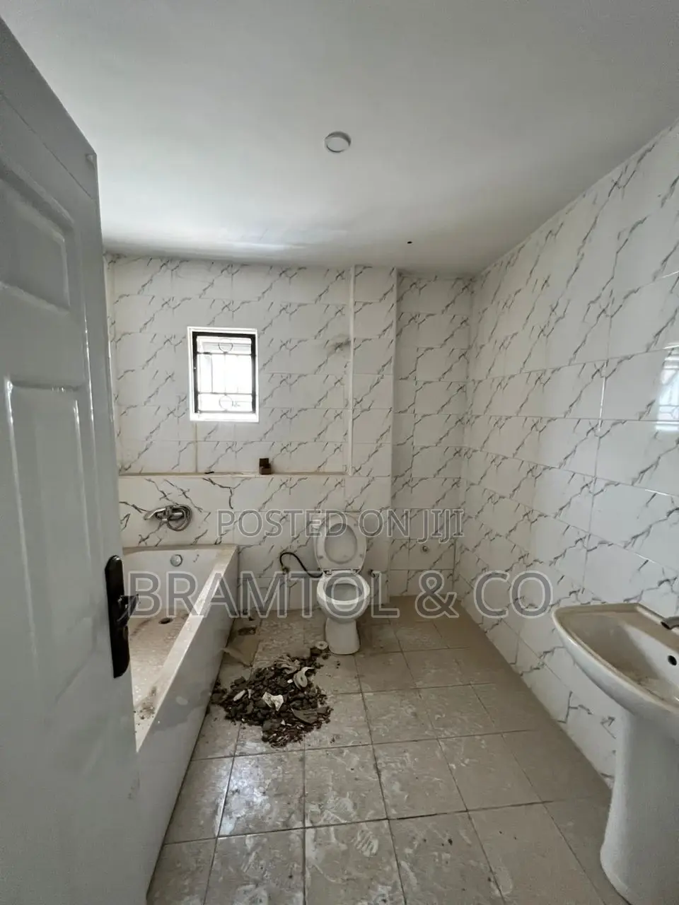 4bdrm Townhouse / Terrace in With Bq, Jabi for rent in Jabi