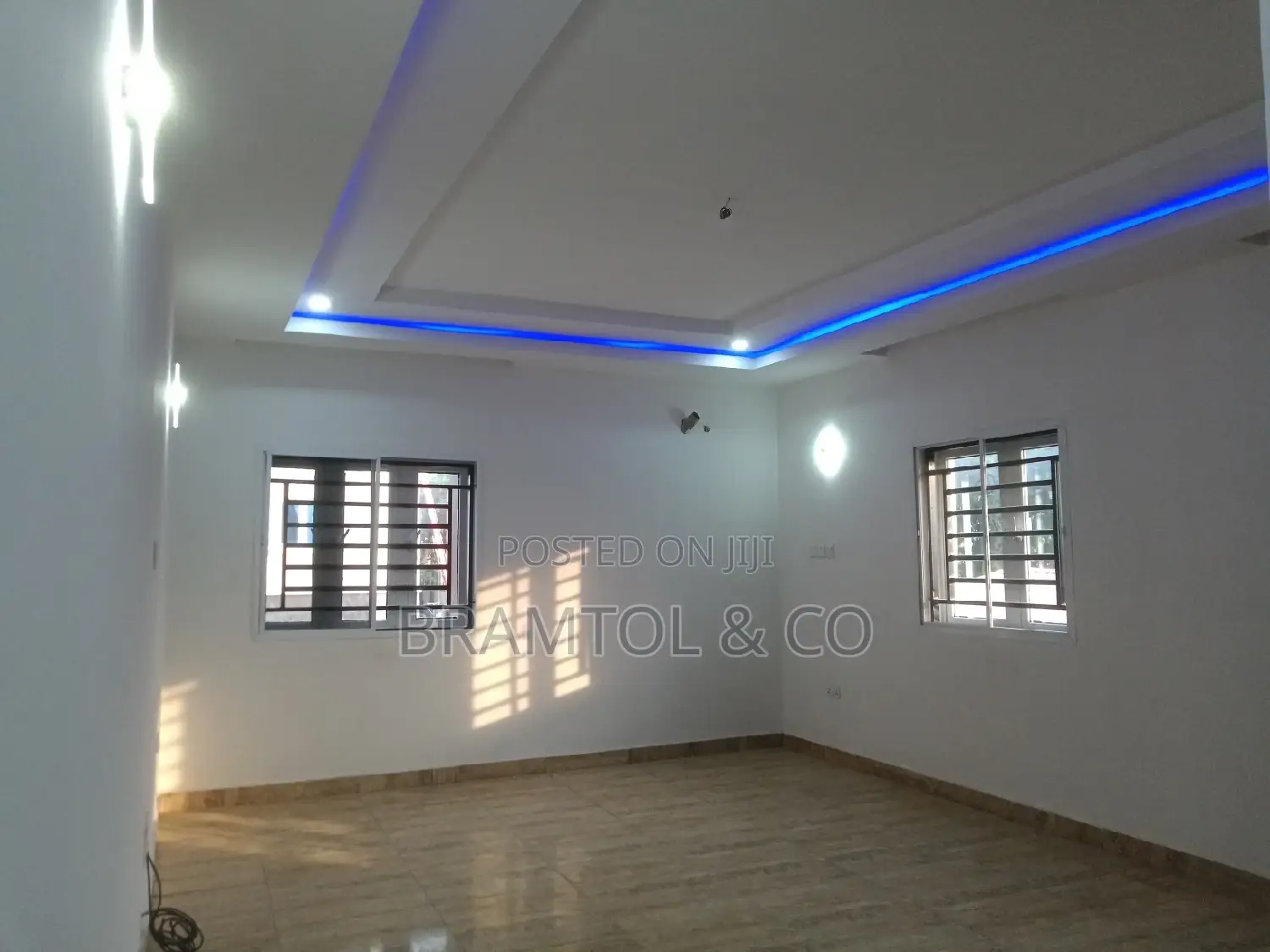 3bdrm Block of Flats in With Bq, Wuye for rent in Wuye