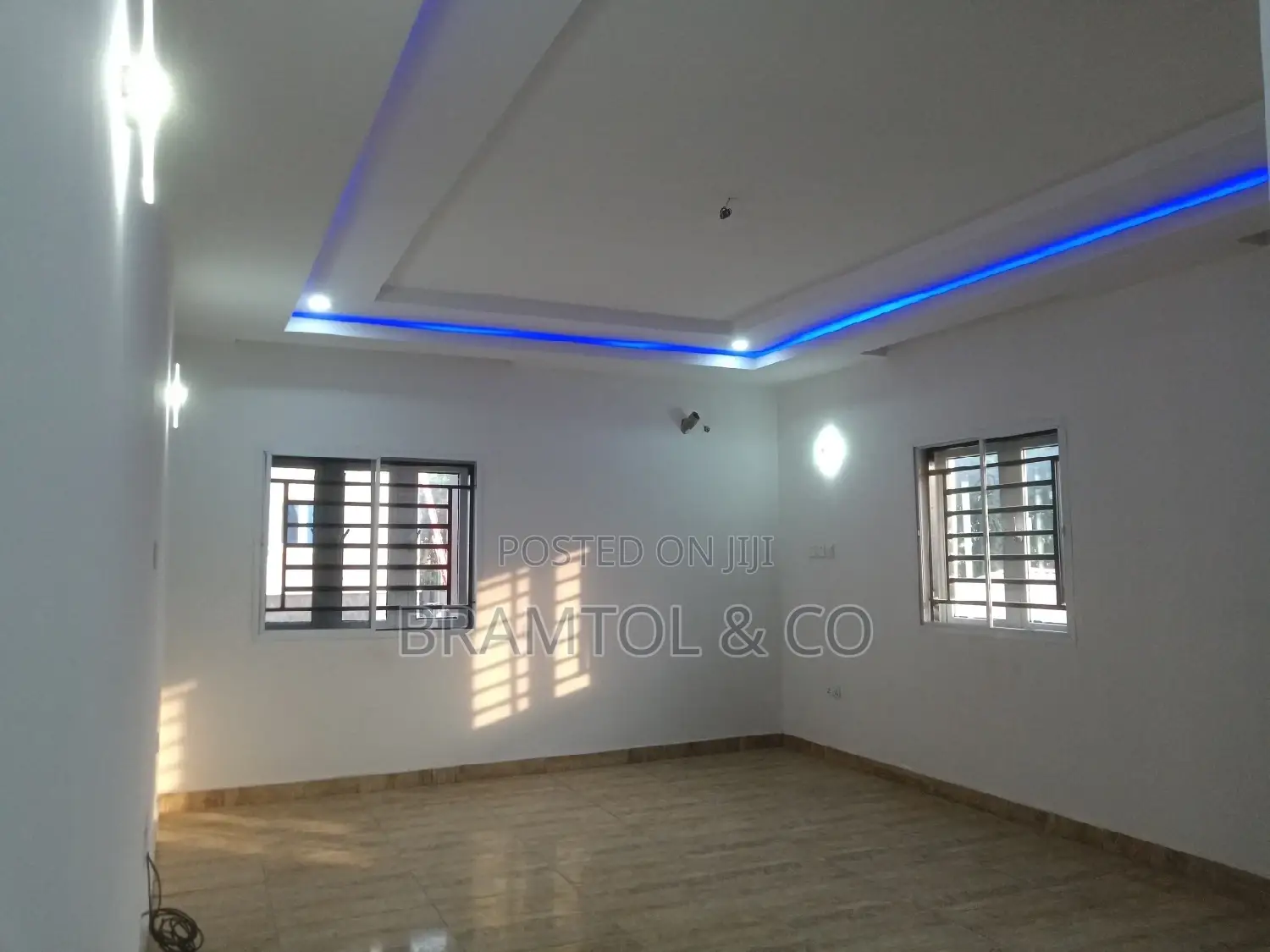 3bdrm Block of Flats in With Bq, Wuye for rent in Wuye