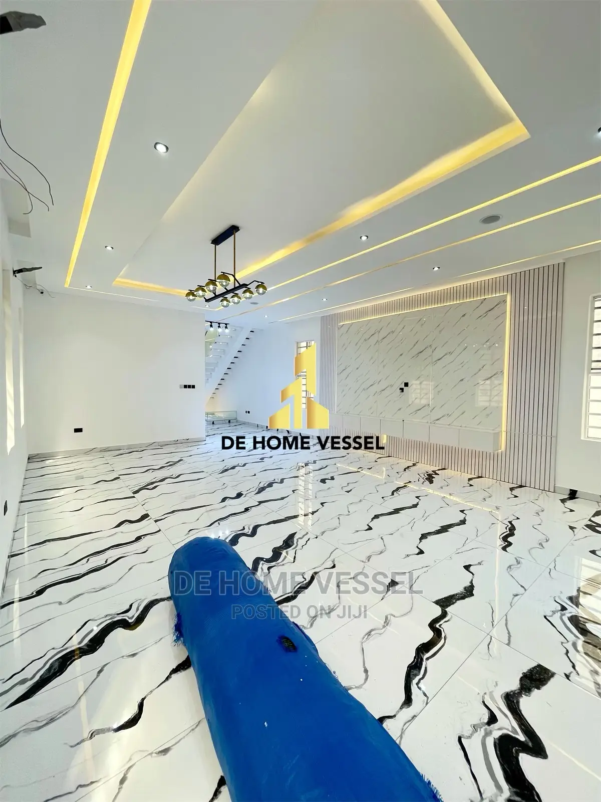5bdrm Duplex in Ologolo for sale in Ologolo