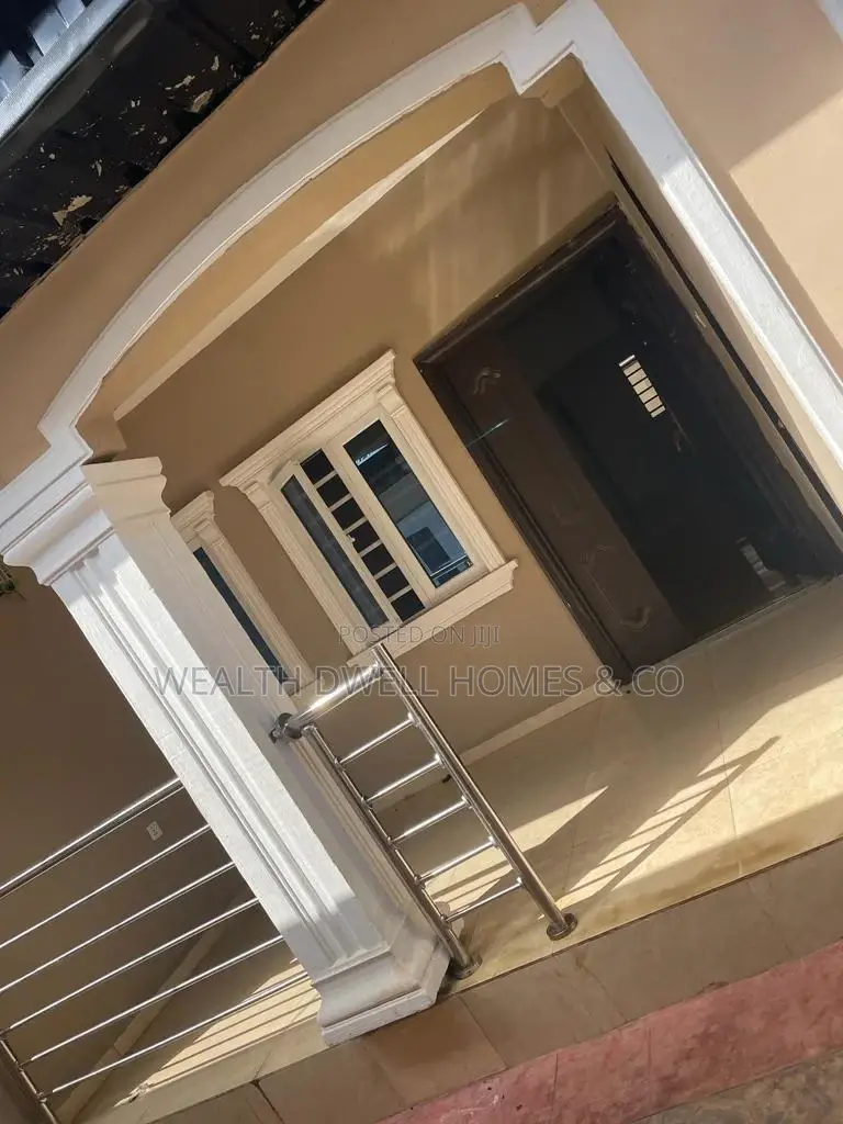 Furnished 2bdrm House in Alagbaka Extension, Akure for sale in Akure