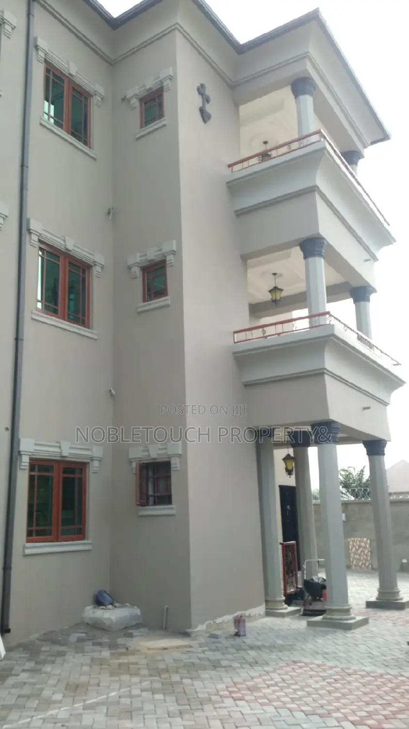 3bdrm Apartment in Ajah Lagos for sale in Ajah
