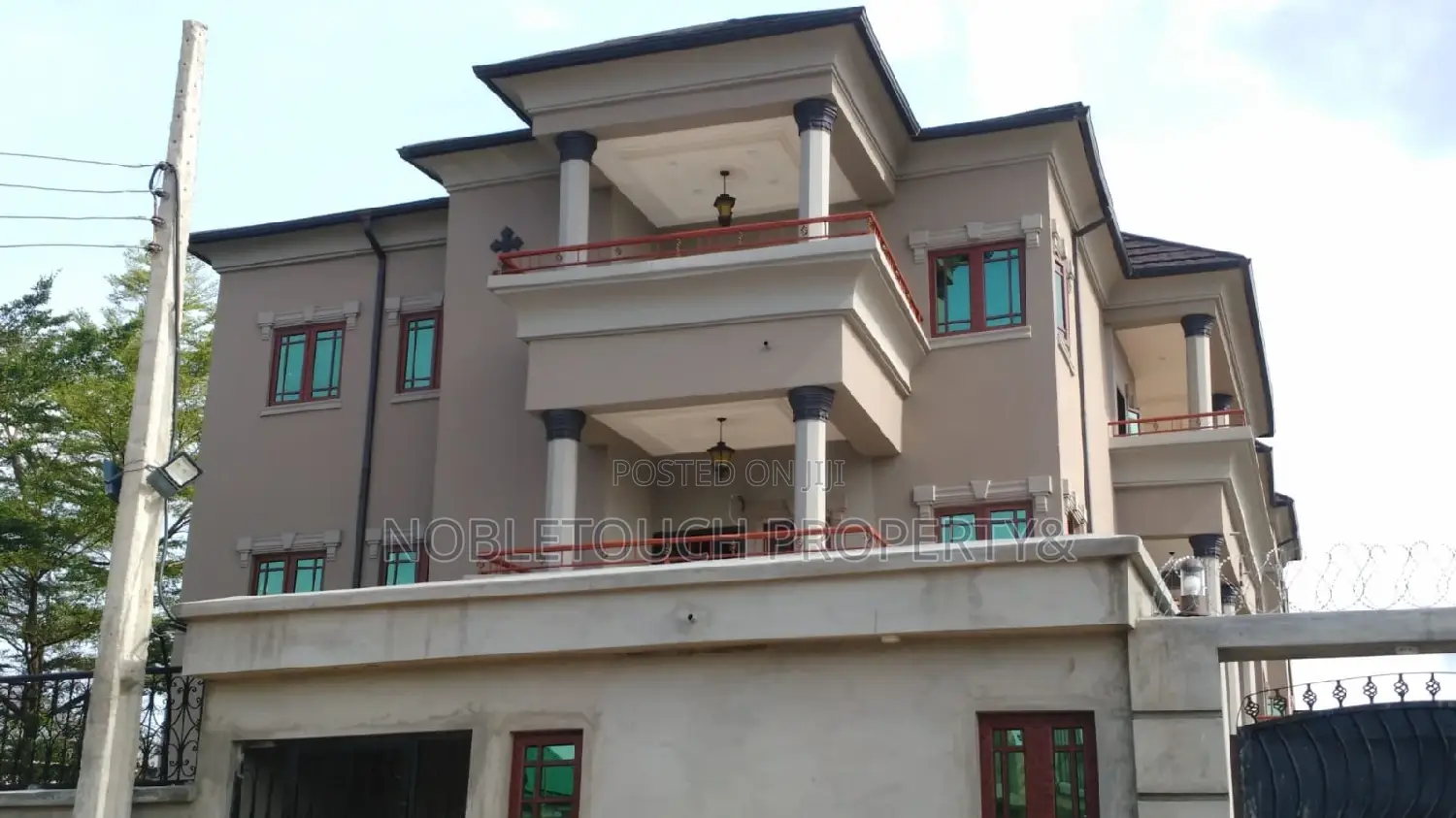 3bdrm Apartment in Ajah Lagos for sale in Ajah