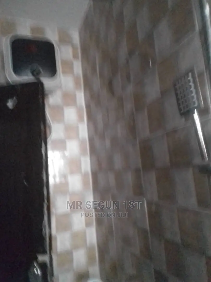 2bdrm Block of Flats in Ado Residential Area, Akala Express for rent in Akala Express