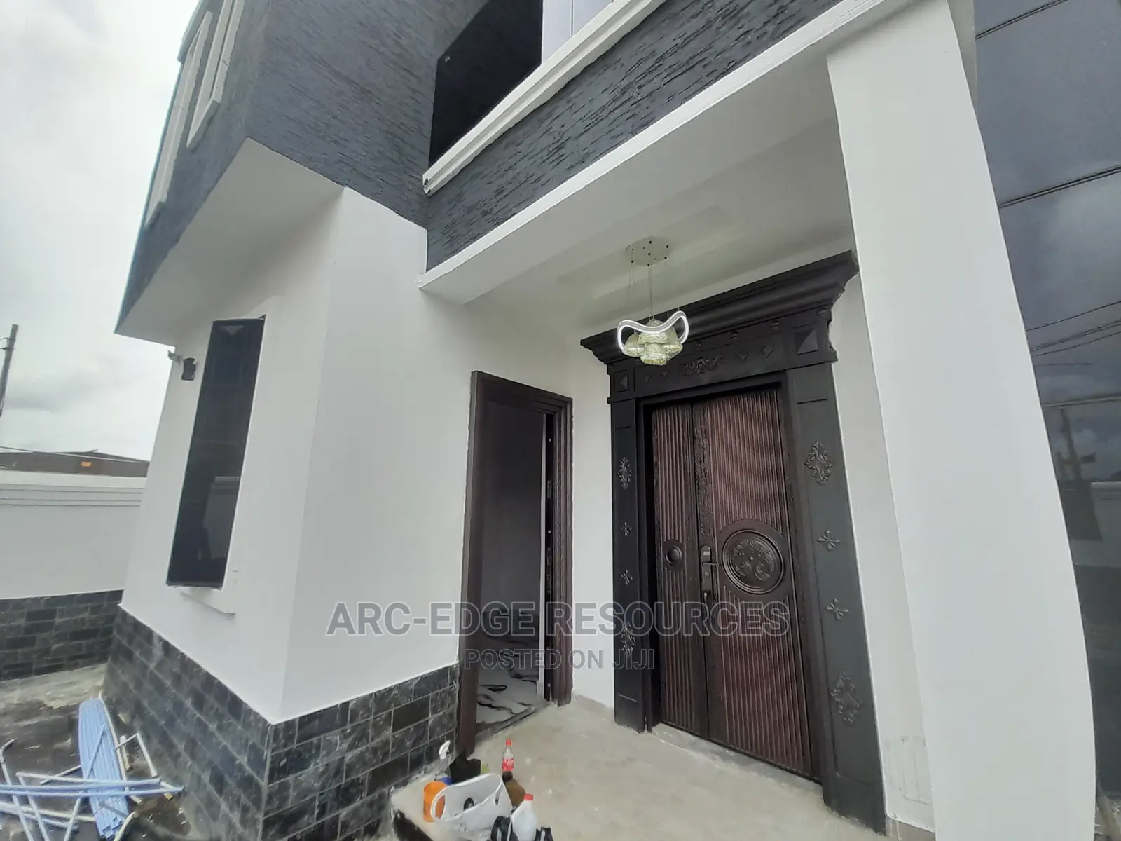 4bdrm Duplex in Ago Palace for sale in Ago Palace