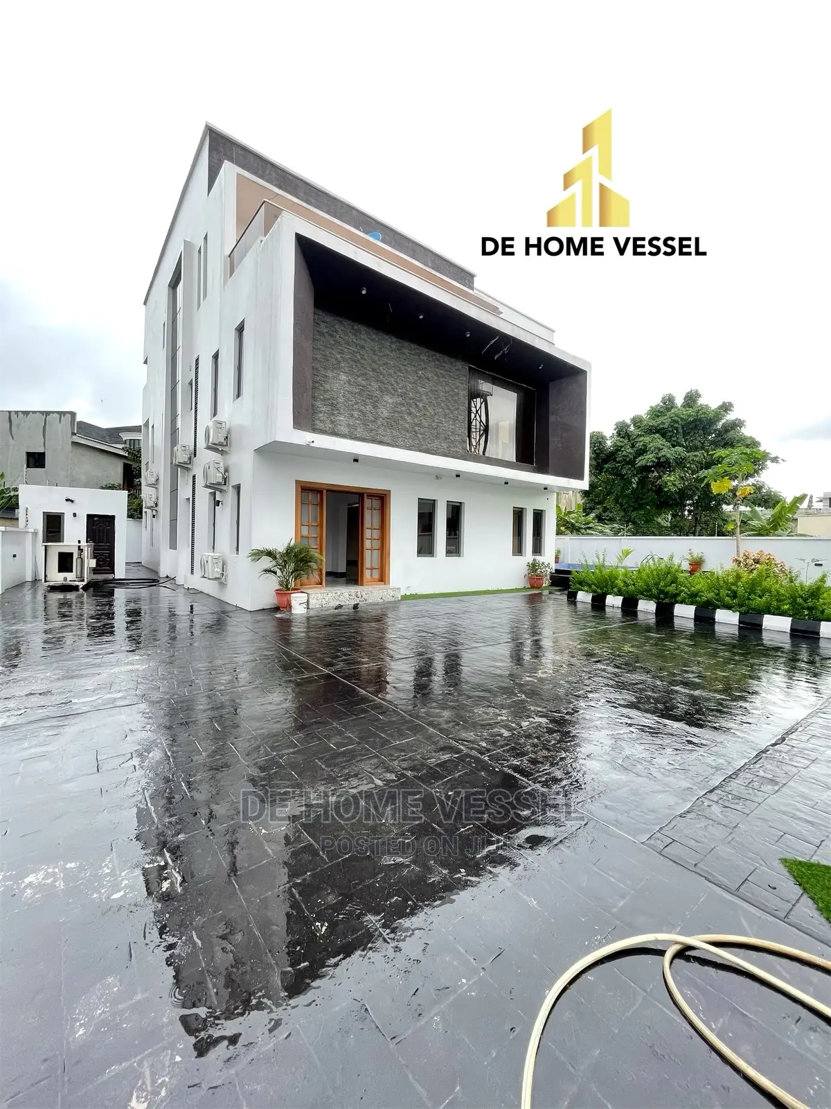 6bdrm Duplex in Old Ikoyi for sale in Old Ikoyi