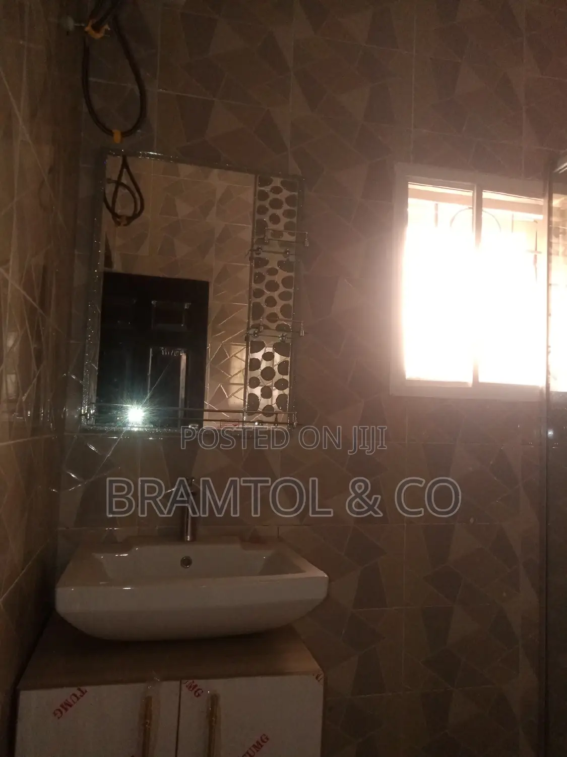 4bdrm Duplex in Gaduwa for sale in Gaduwa