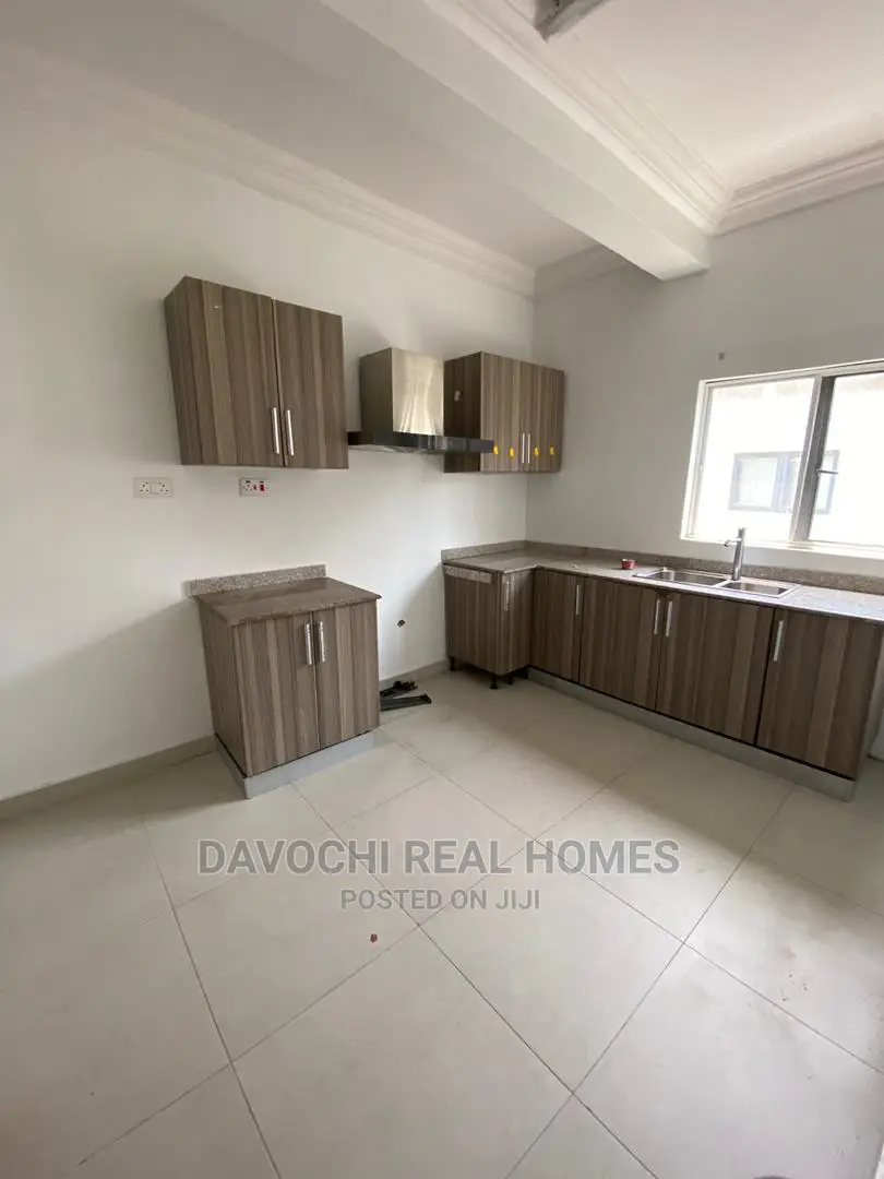 3bdrm Apartment in Ikate Lekki for rent in Lekki