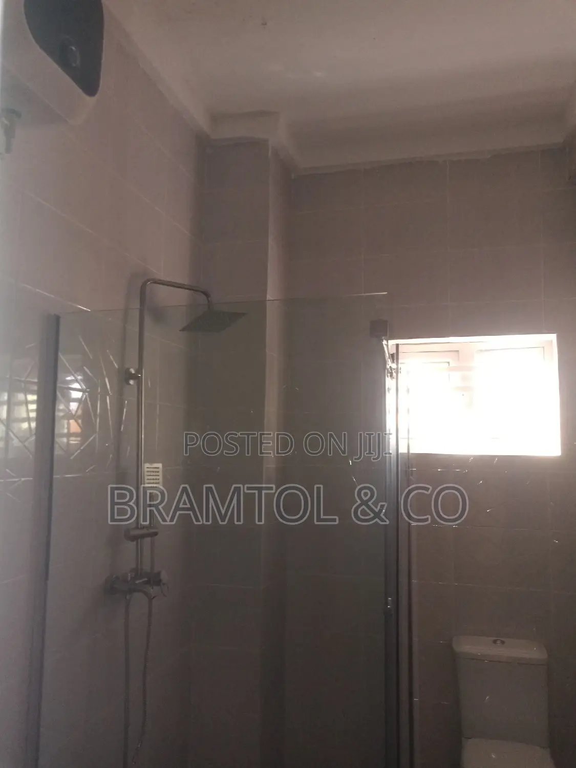 3bdrm Block of Flats in Wuye for rent in Wuye