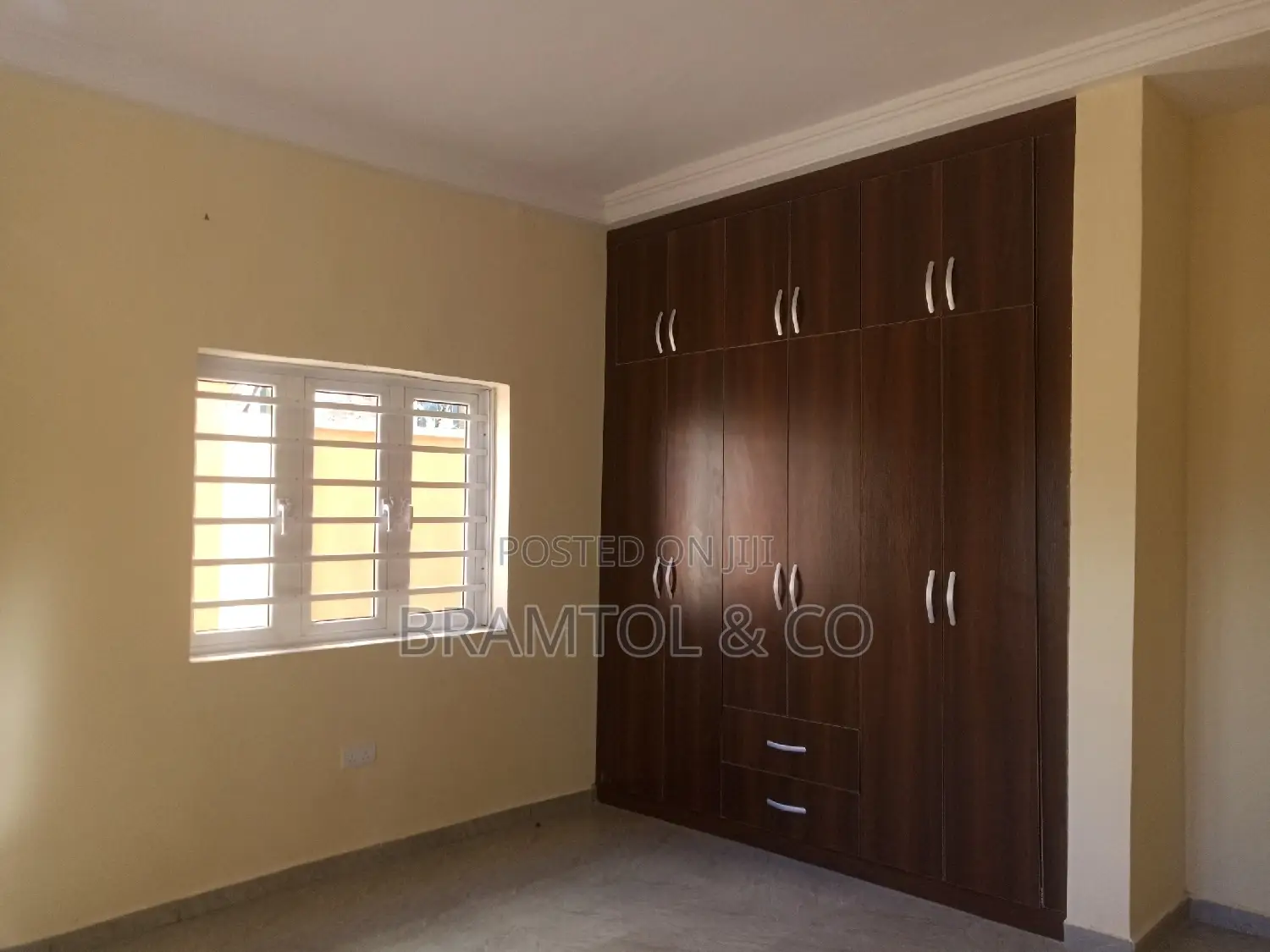 3bdrm Block of Flats in Wuye for rent in Wuye