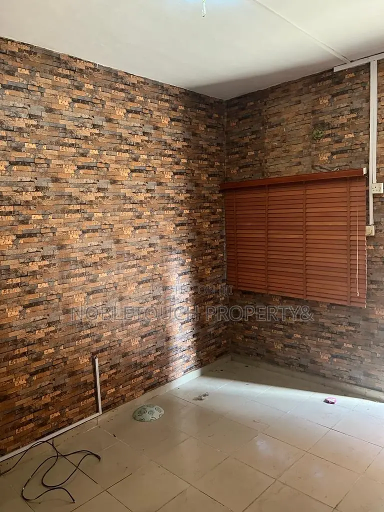 3bdrm Apartment in Abesan Estate Ipaja for sale in Abesan