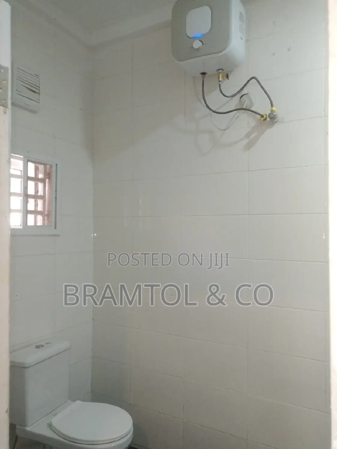 3bdrm Block of Flats in With Bq, Abuja (FCT) for rent in Abuja (FCT)
