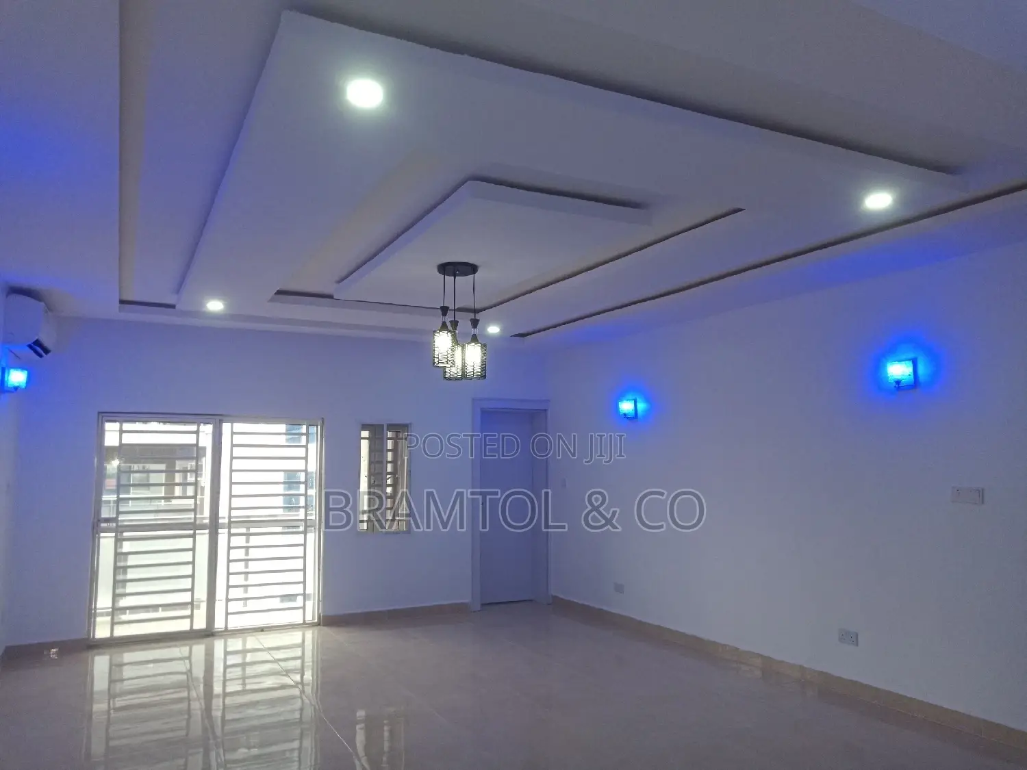 3bdrm Block of Flats in With Bq, Abuja (FCT) for rent in Abuja (FCT)