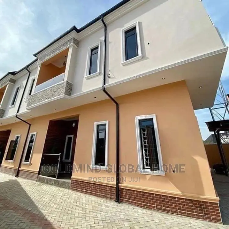 3bdrm Townhouse/Terrace in Apo Resettlement for Sale in Apo Resettlement