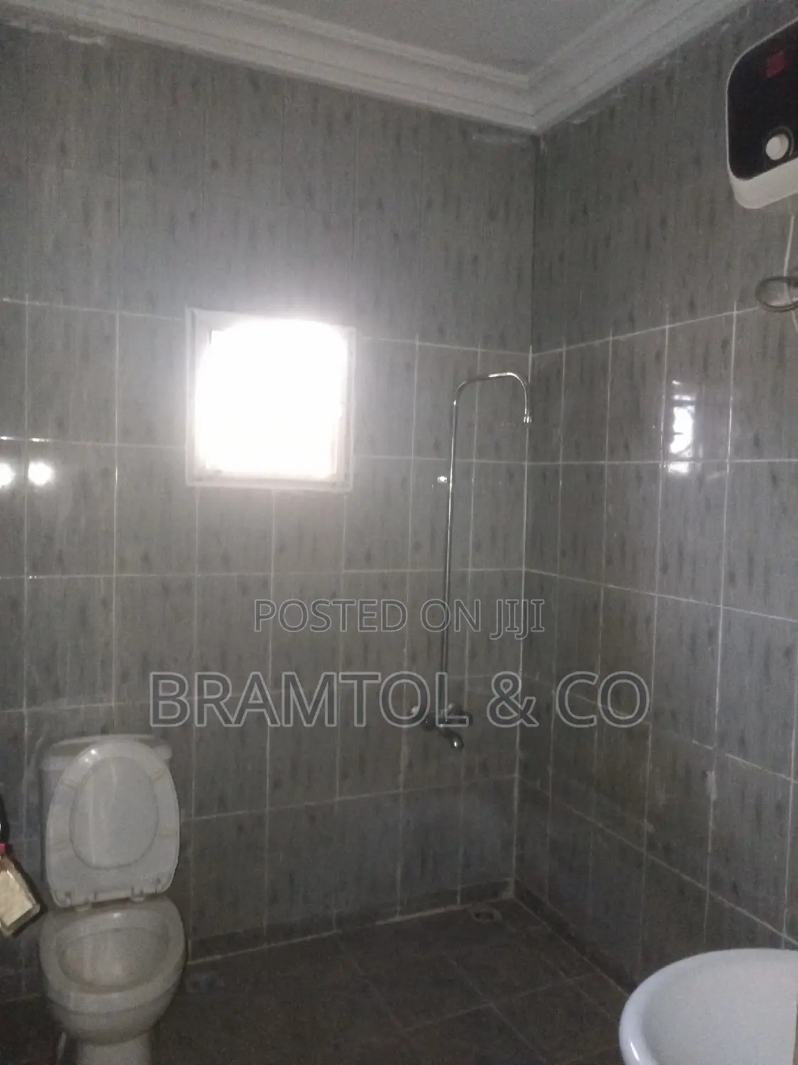 2bdrm Block of Flats in New Site Estate, FHA for rent in FHA