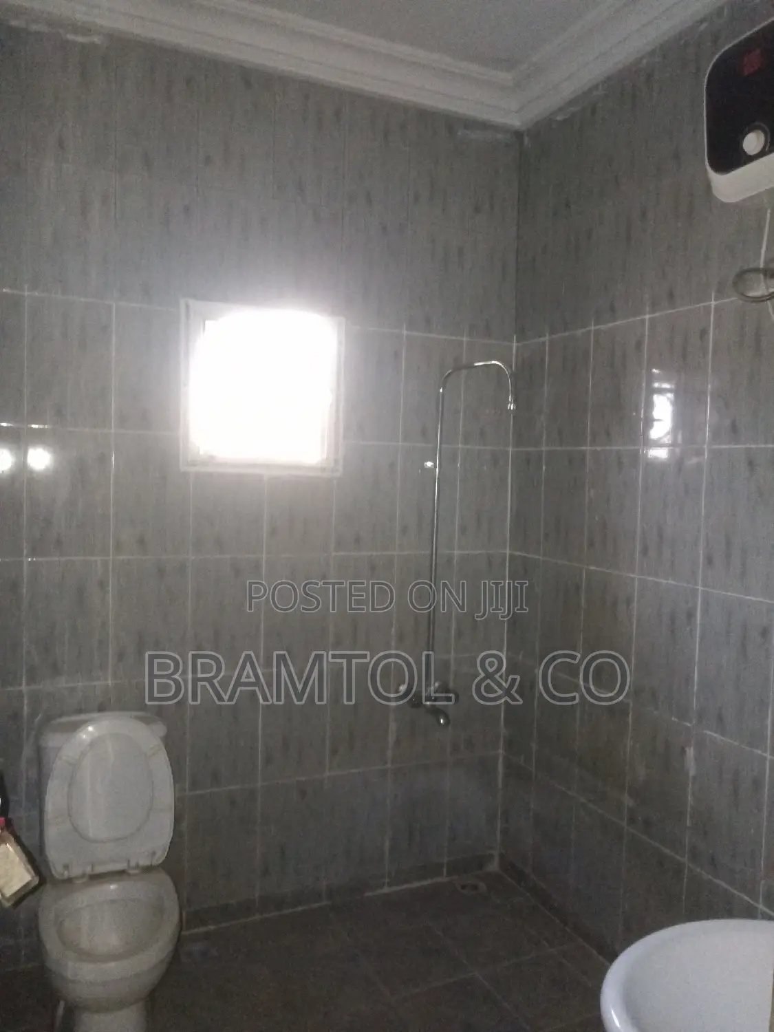 2bdrm Block of Flats in New Site Estate, FHA for rent in FHA