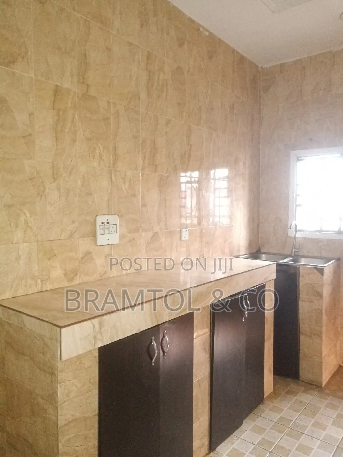 2bdrm Block of Flats in New Site Estate, FHA for rent in FHA