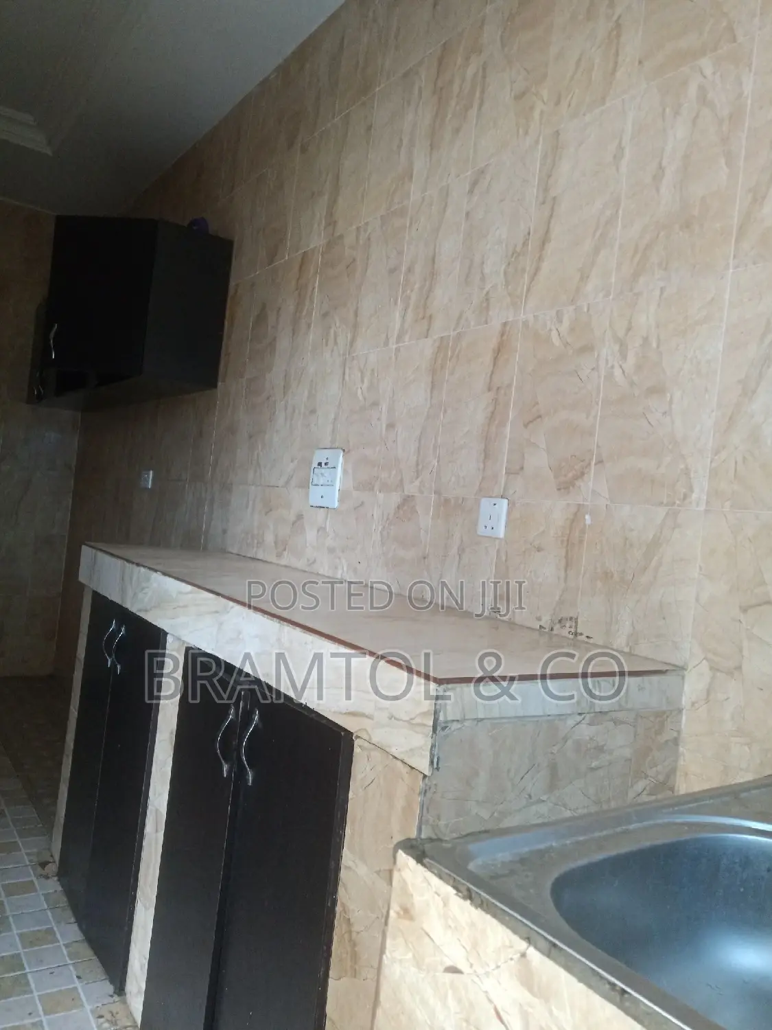 2bdrm Block of Flats in New Site Estate, FHA for rent in FHA