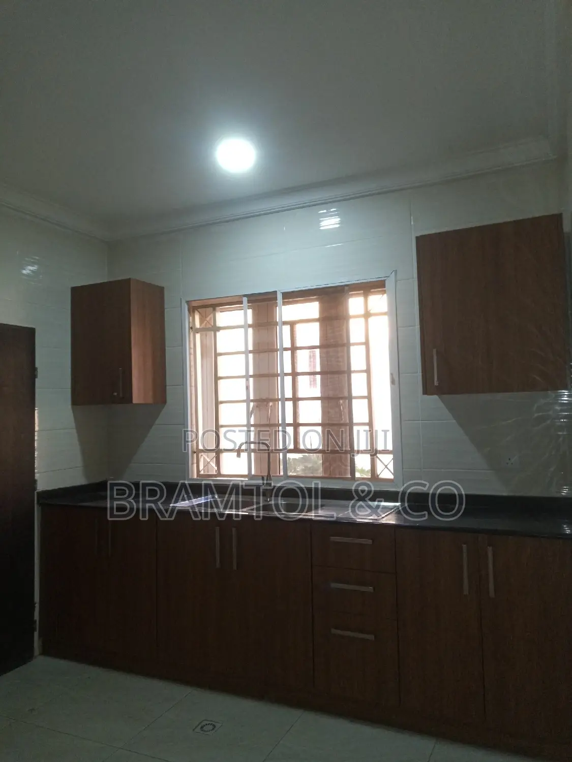 2bdrm Block of Flats in Durumi for rent in Durumi