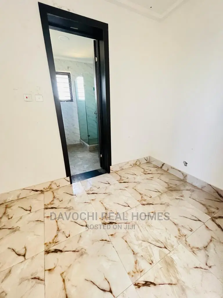 4bdrm Penthouse in Lekki Phase One for rent in Lekki