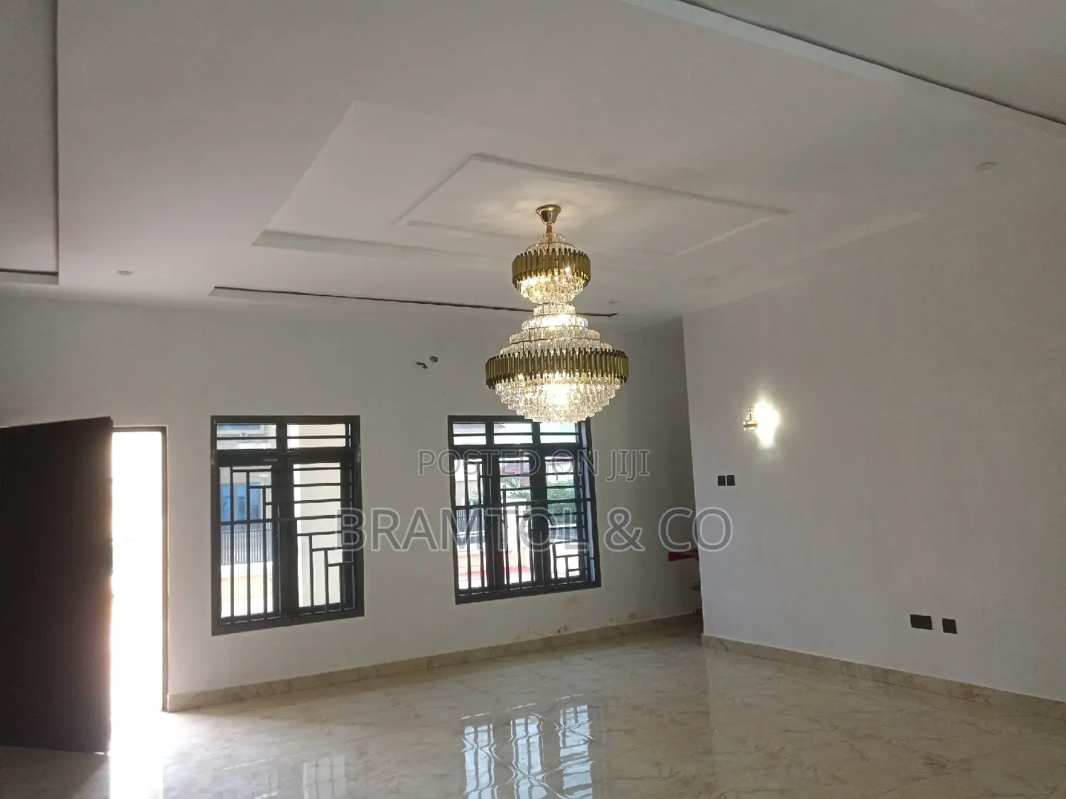 5bdrm Duplex in Riverpark Airport Rd, Lugbe District for rent in Lugbe District
