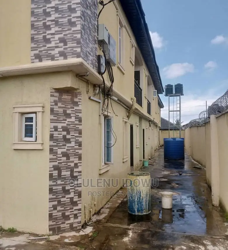 Furnished 3bdrm Block of Flats in Victory Estate, Alimosho for sale in Alimosho