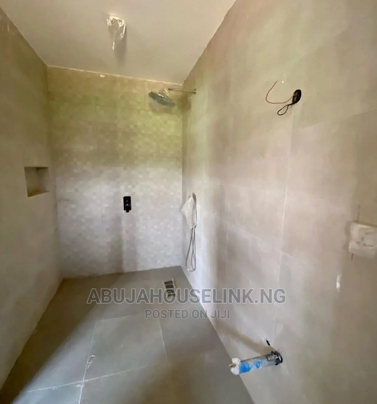4bdrm Townhouse/Terrace in Jabi by Lakeside for Sale in Jabi