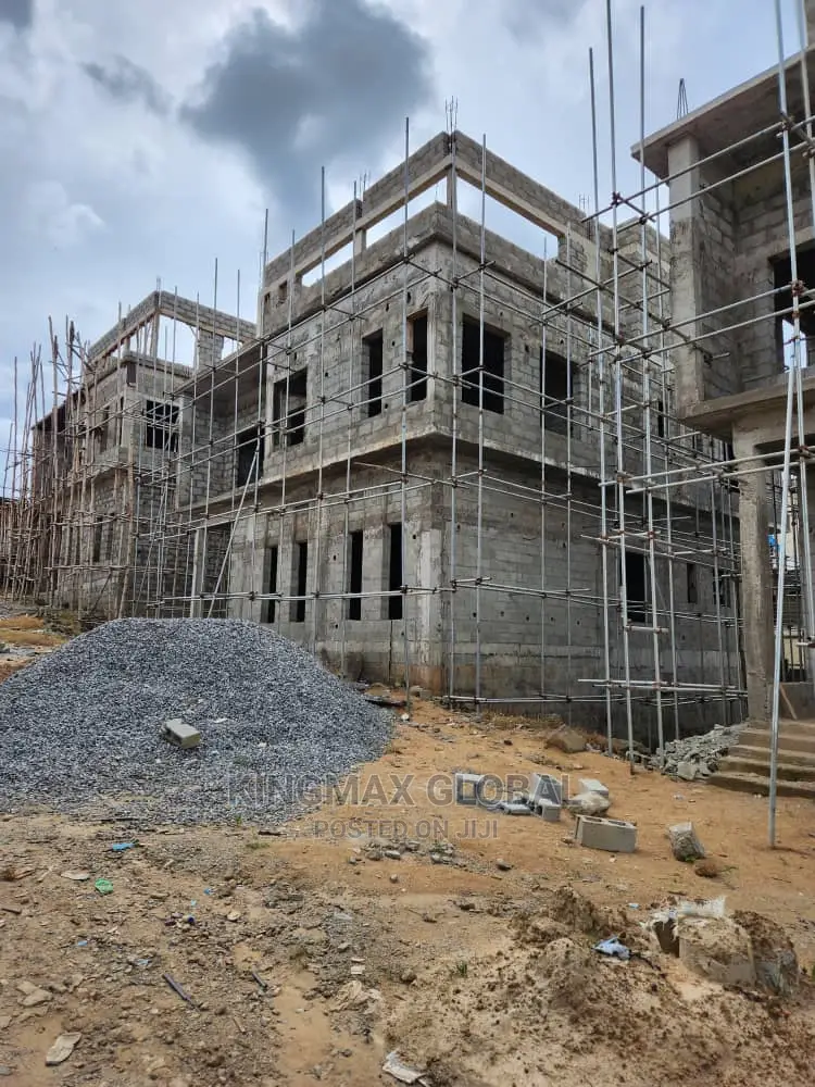 5bdrm Duplex in Guzape District for sale in Guzape District