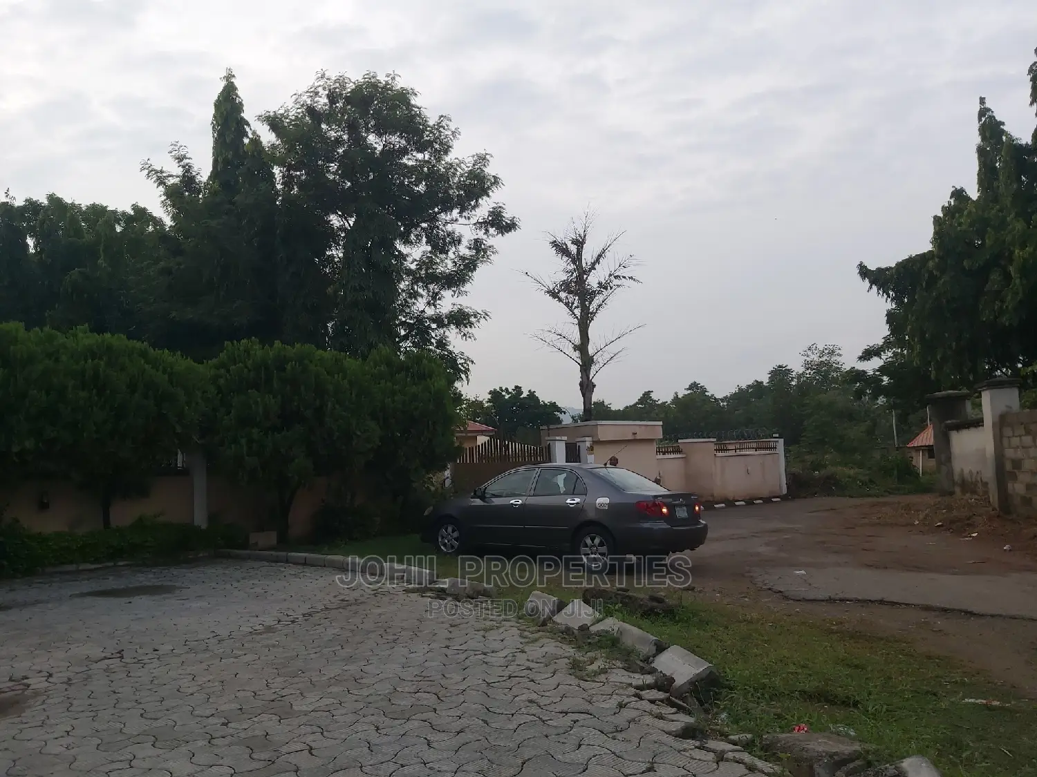 2800sqm Land With a Duplex in One Side of the Land in Maitama